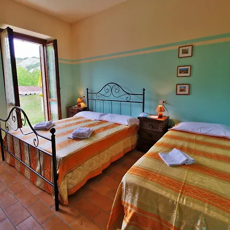 In Marche With Pool And Privacy Apecchio