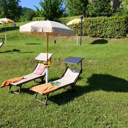 In Marche With Pool And Privacy
